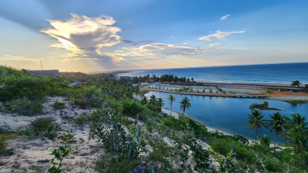 Tropical paradise on Mozambique's beaches, a desirable location for beachfront real estate investments